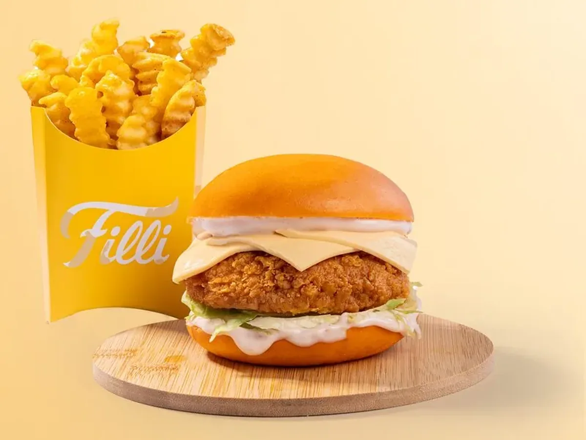 Burger Meal (Veg/Chicken) - FiLLi Cafe