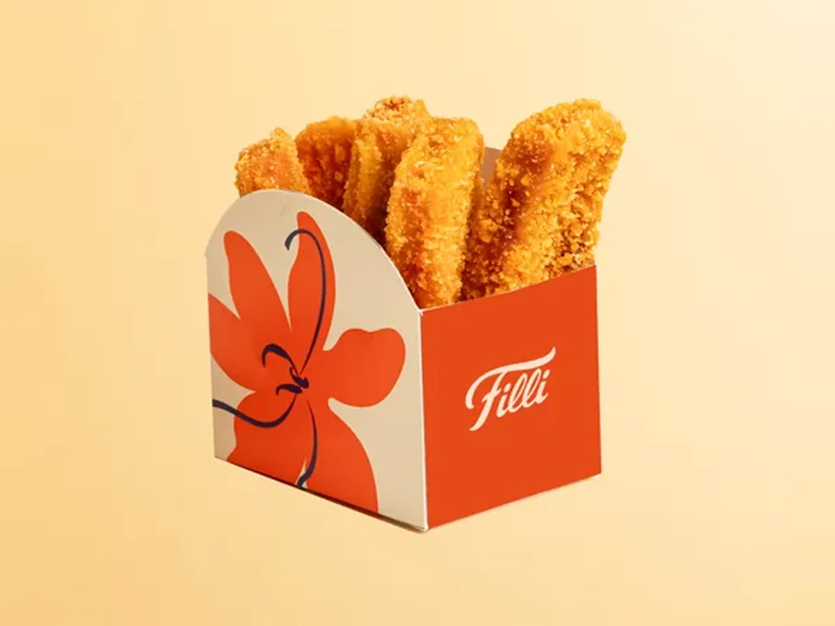 Chicken Nuggets With Fries - FiLLi Cafe