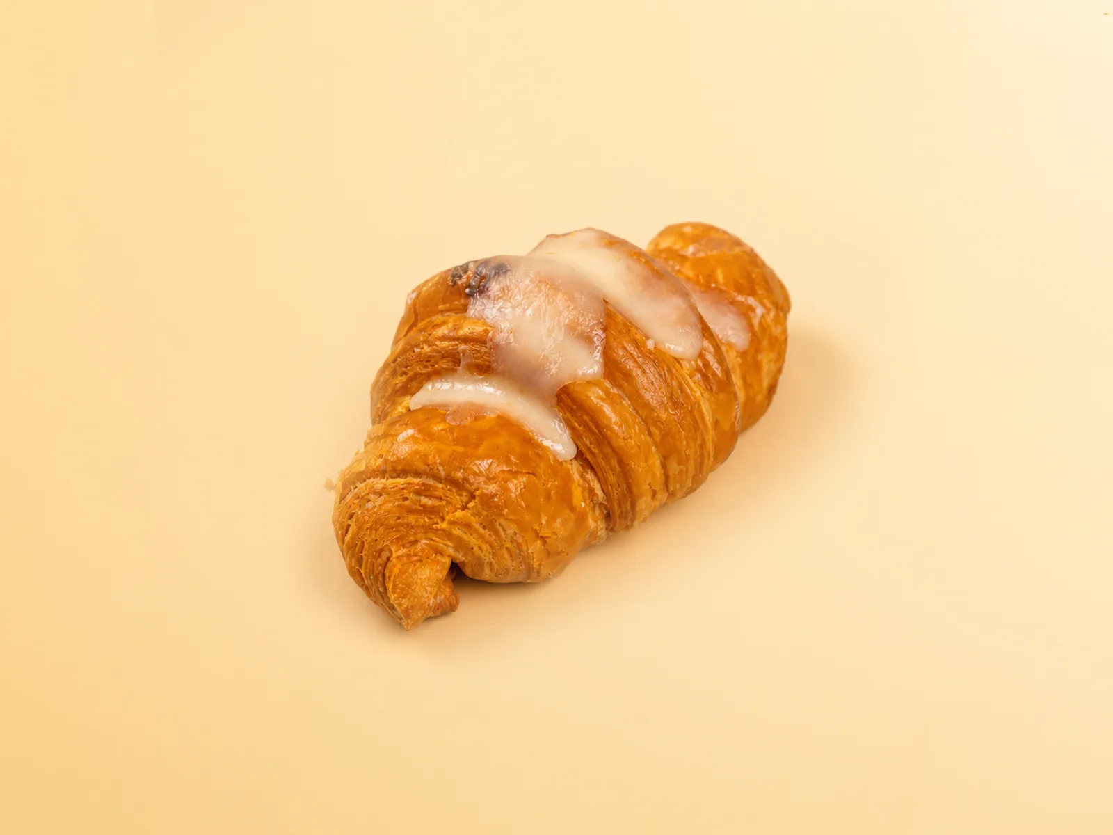 Cheese Croissant - FiLLi Cafe