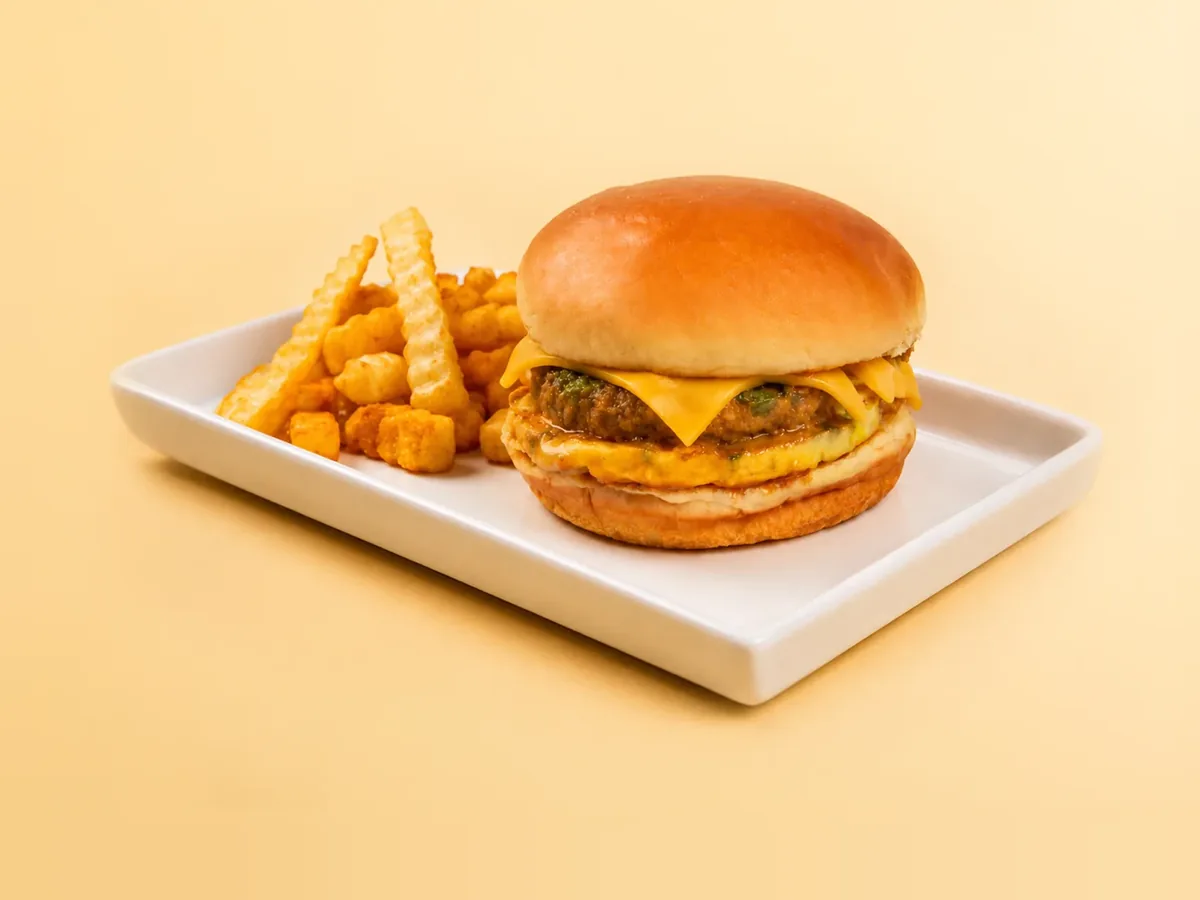 Omelette Bun - FiLLi Cafe