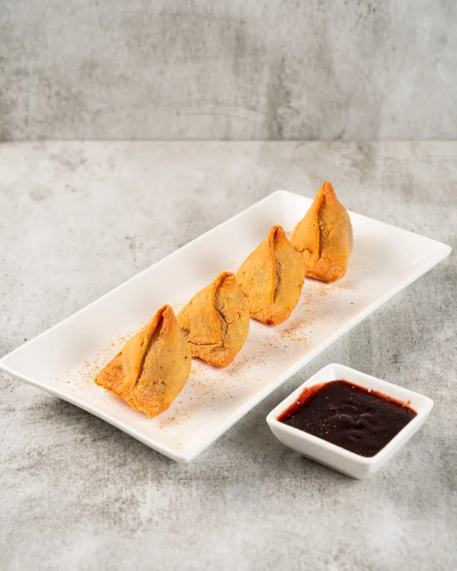 Punjabi Samosa (4's) - FiLLi Cafe