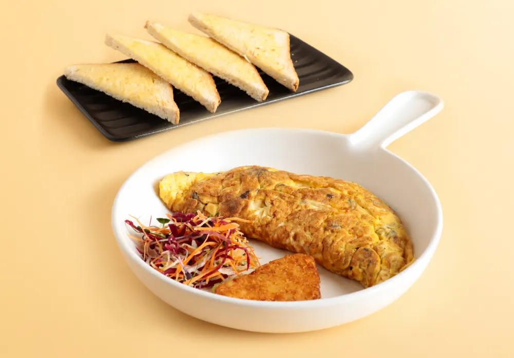 Bread Masala Omelette - FiLLi Cafe