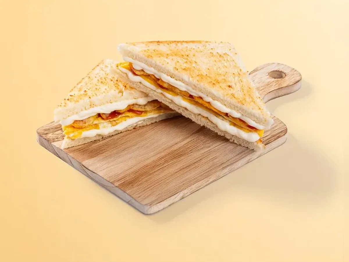 كرنشي بايت - FiLLi Cafe