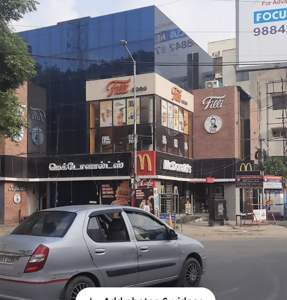 FiLLi Cafe Alwarpet, Chennai interior